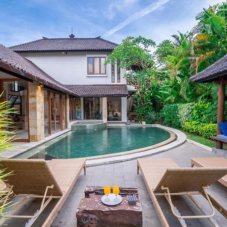 Villa Aveli Seminyak By Best Deals Asia Hospitality Luaran gambar