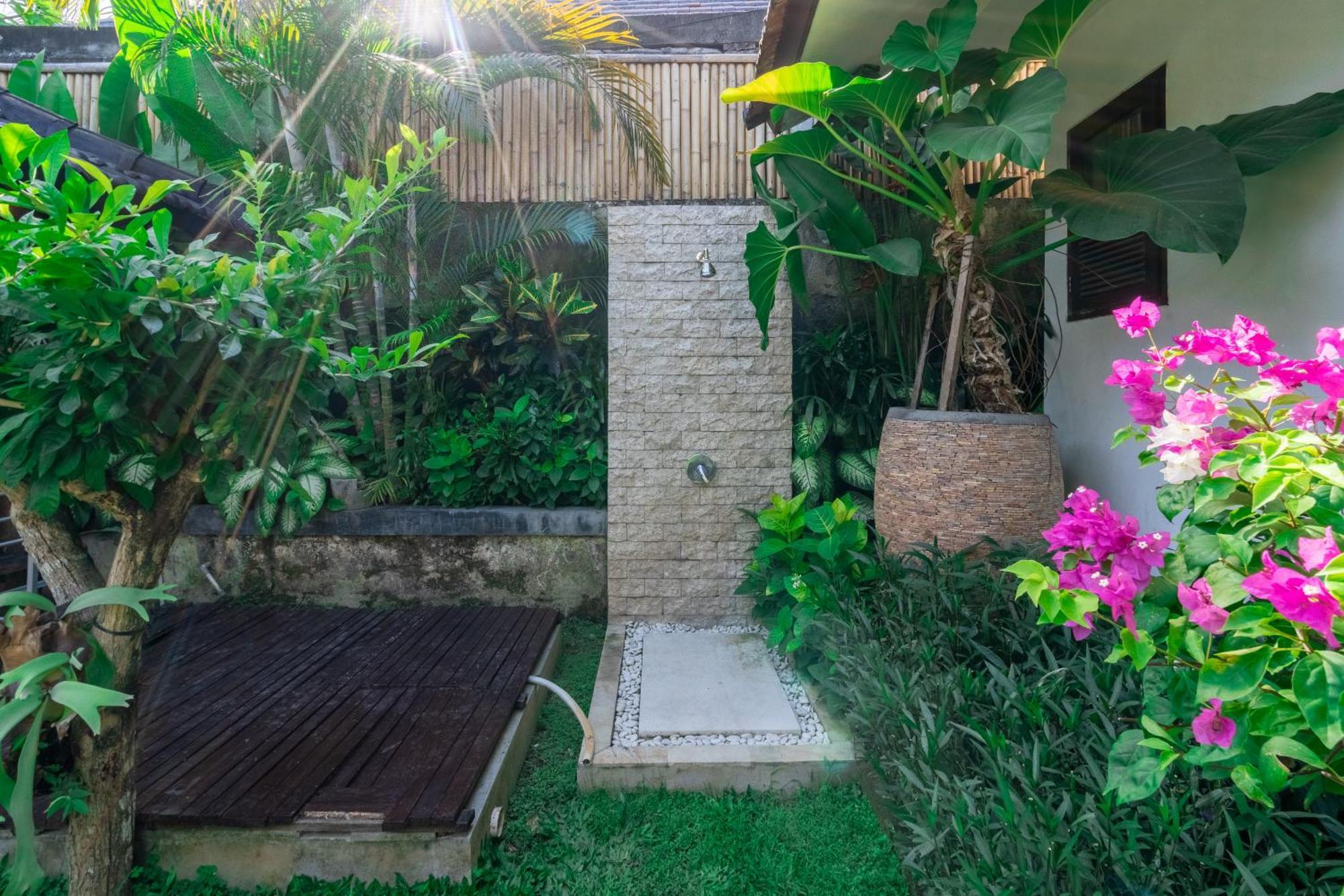 Villa Aveli Seminyak By Best Deals Asia Hospitality Luaran gambar